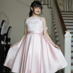 فستان بناتي وردي بذيل وتطريز فضي | فستان سهرة للأفراح - M3605 فستان بناتي وردي بذيل وتطريز فضي | فستان سهرة للأفراح - M3605