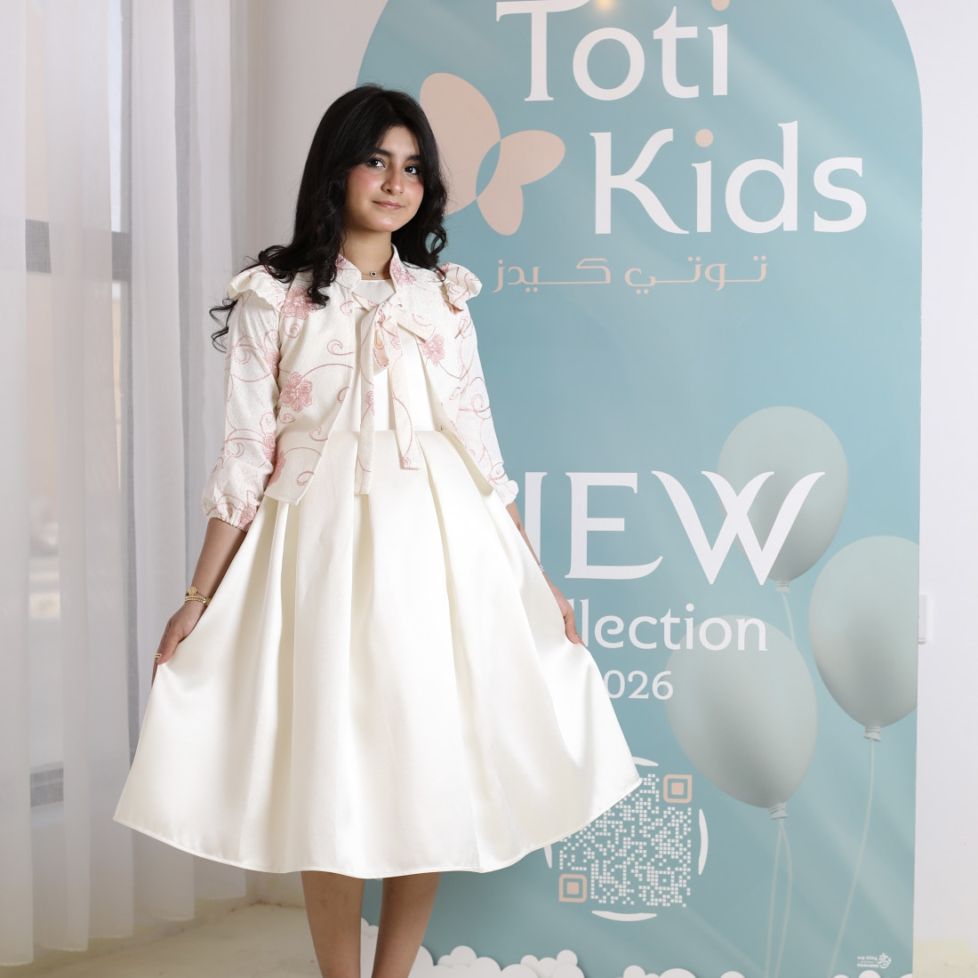 طقم فستان بناتي مع جاكيت بوليرو | تصميم مورد وربطة عنق - 1045
