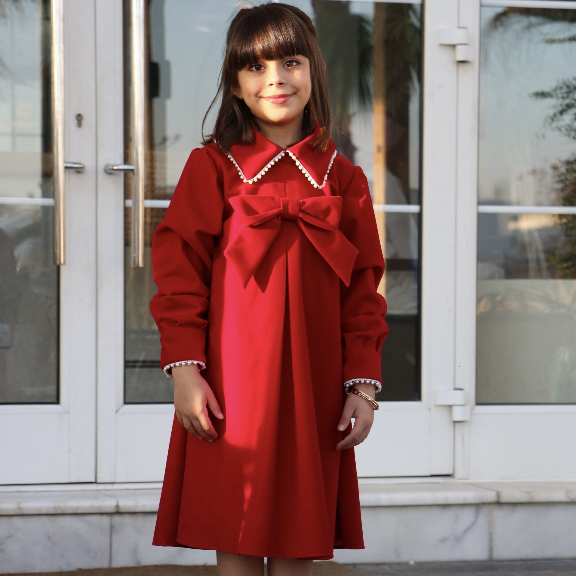 فستان بناتي أحمر بفيونكة كبيرة وياقة لؤلؤ | تصميم كلاسيكي للعيد - 1120