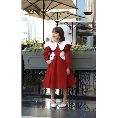 فستان بناتي مخمل أحمر بياقة وفيونكات بيضاء | فستان العيد الكلاسيكي - 1116 فستان بناتي مخمل أحمر بياقة وفيونكات بيضاء | فستان العيد الكلاسيكي - 1116