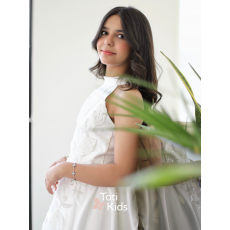 فستان بناتي أبيض بفيونكة خلفية وتطريز | فستان سهرة ملكي - 1036 فستان بناتي أبيض بفيونكة خلفية وتطريز | فستان سهرة ملكي - 1036