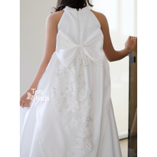 فستان بناتي أبيض بفيونكة خلفية وتطريز | فستان سهرة ملكي - 1036 فستان بناتي أبيض بفيونكة خلفية وتطريز | فستان سهرة ملكي - 1036