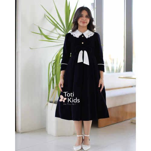 فستان بناتي مخمل بـلونين بفيونكة | تصميم كلاسيكي بتفاصيل كم مميزة- 1122 فستان بناتي مخمل بـلونين بفيونكة | تصميم كلاسيكي بتفاصيل كم مميزة- 1122