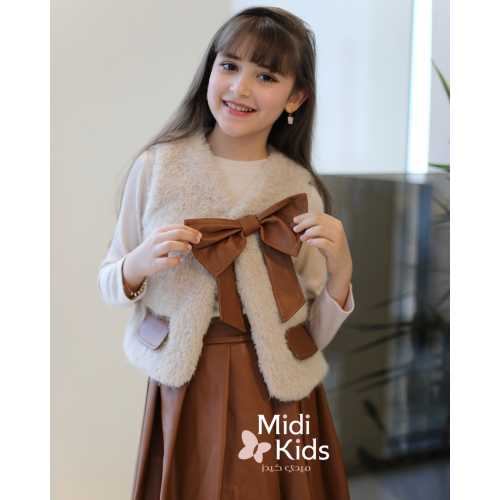 طقم بناتي بيج فاتح 3 قطع | جاكيت بفيونكة وجيوب وتيور - Mk25901 طقم بناتي بيج فاتح 3 قطع | جاكيت بفيونكة وجيوب وتيور - Mk25901