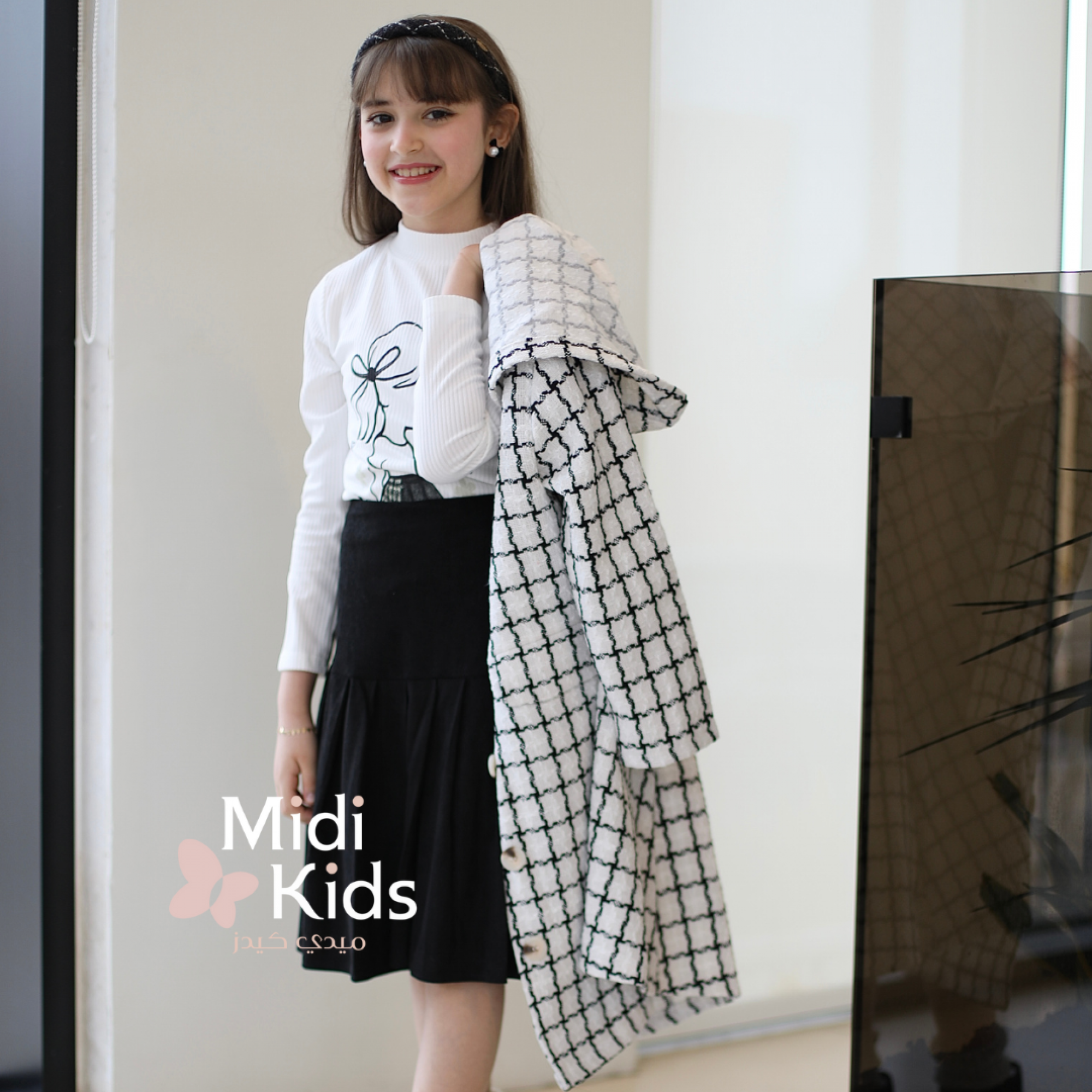 طقم شتوي بناتي 3 قطع | بالطو وتيور وبلوزة لإطلالة متكاملة - Mk25900