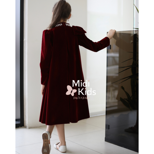 فستان بناتي مخمل عنابي جوخ | فيونكة كتف وإكسسوار رقبة فاخر - m3780