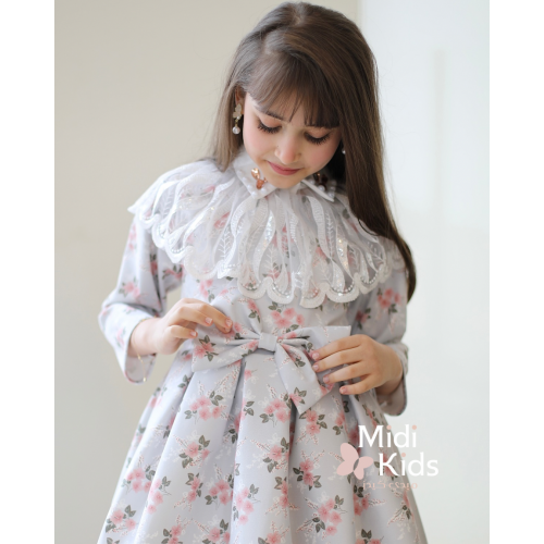 فستان بناتي مورد ناعم | فيونكة خصر أنيقة وتفاصيل رقبة ذانتيل - M3766