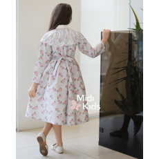 فستان بناتي مورد ناعم | فيونكة خصر أنيقة وتفاصيل رقبة ذانتيل - M3766