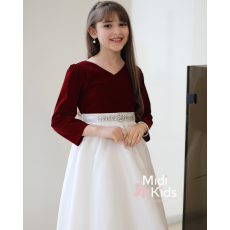 فستان بناتي مخمل عنابي | تصميم فاخر يزينه إكسسوار لامع - M3785