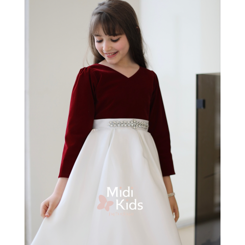 فستان بناتي مخمل عنابي | تصميم فاخر يزينه إكسسوار لامع - M3785