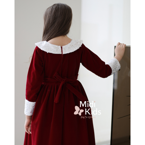 فستان مخمل عنابي فاخر | صدر أبيض وأكمام براقة لإطلالة استثنائية - M3786