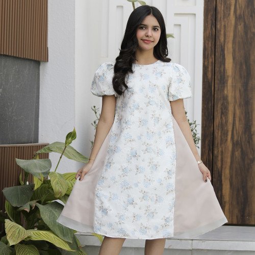 فستان بناتي بزهور سماوية وبيج | تصميم واسع بدون خصر - M3744 فستان بناتي بزهور سماوية وبيج | تصميم واسع بدون خصر - M3744