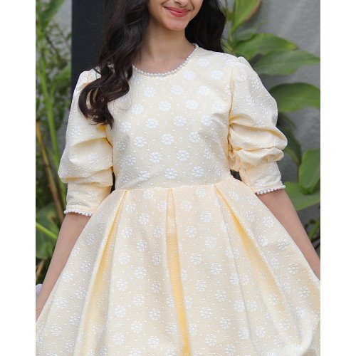 فستان بناتي أصفر مورد | تصميم ياقة وأكمام مرصعة بالفصوص - 1137