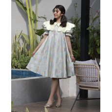 فستان بناتي سداسي ملون | تصميم مفتوح الخصر ودلعة صفراء - 1182