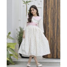 فستان بناتي زهور وردي بياقة دلعة وحزام أنيق | سحر الأنوثة في إطلالة أميرتك - 1153 فستان بناتي زهور وردي بياقة دلعة وحزام أنيق | سحر الأنوثة في إطلالة أميرتك - 1153