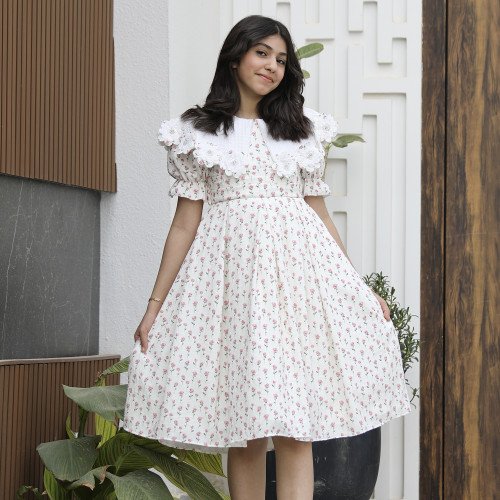 فستان بناتي مورد بطبقات | تصميم زهور الربيع بياقة مرصعة - 1180 فستان بناتي مورد بطبقات | تصميم زهور الربيع بياقة مرصعة - 1180