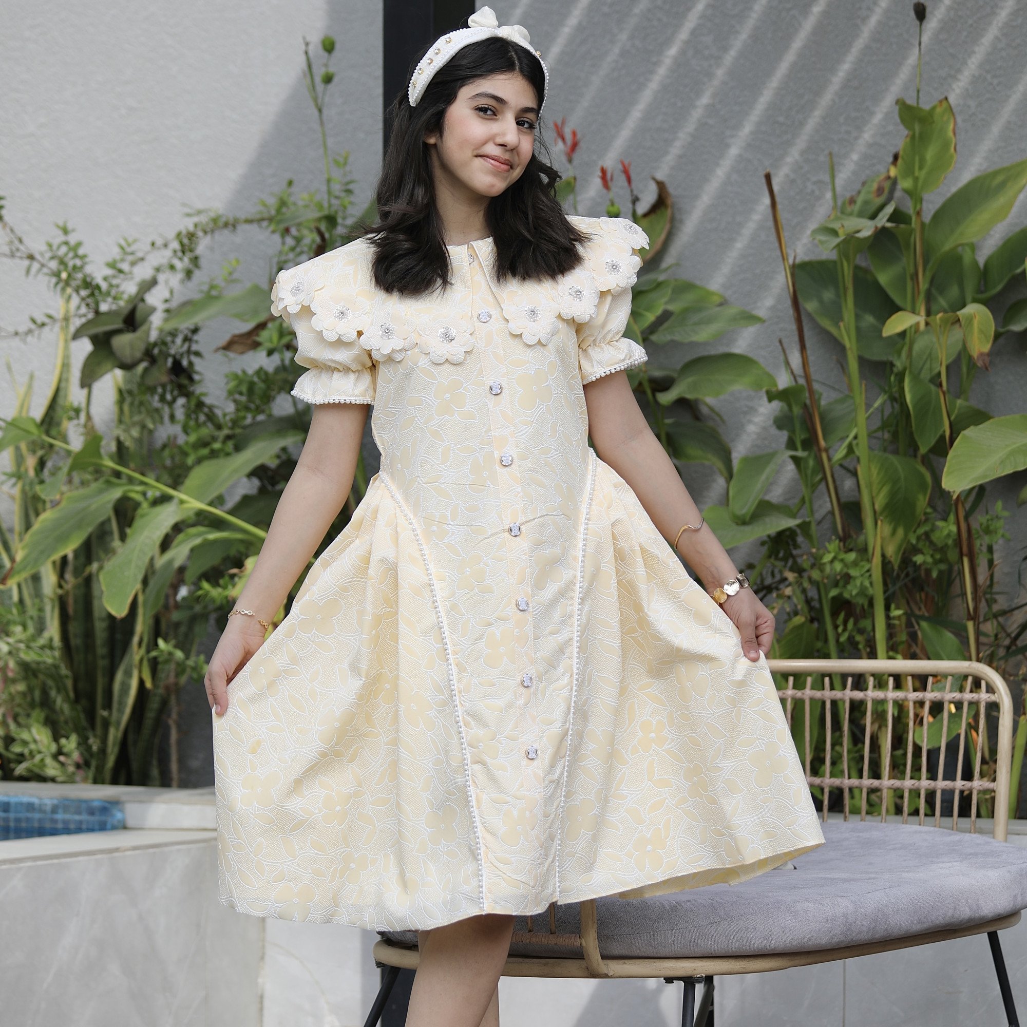 فستان بناتي أصفر مشجر | ياقة وأزرار مرصعة بالفصوص - 1136