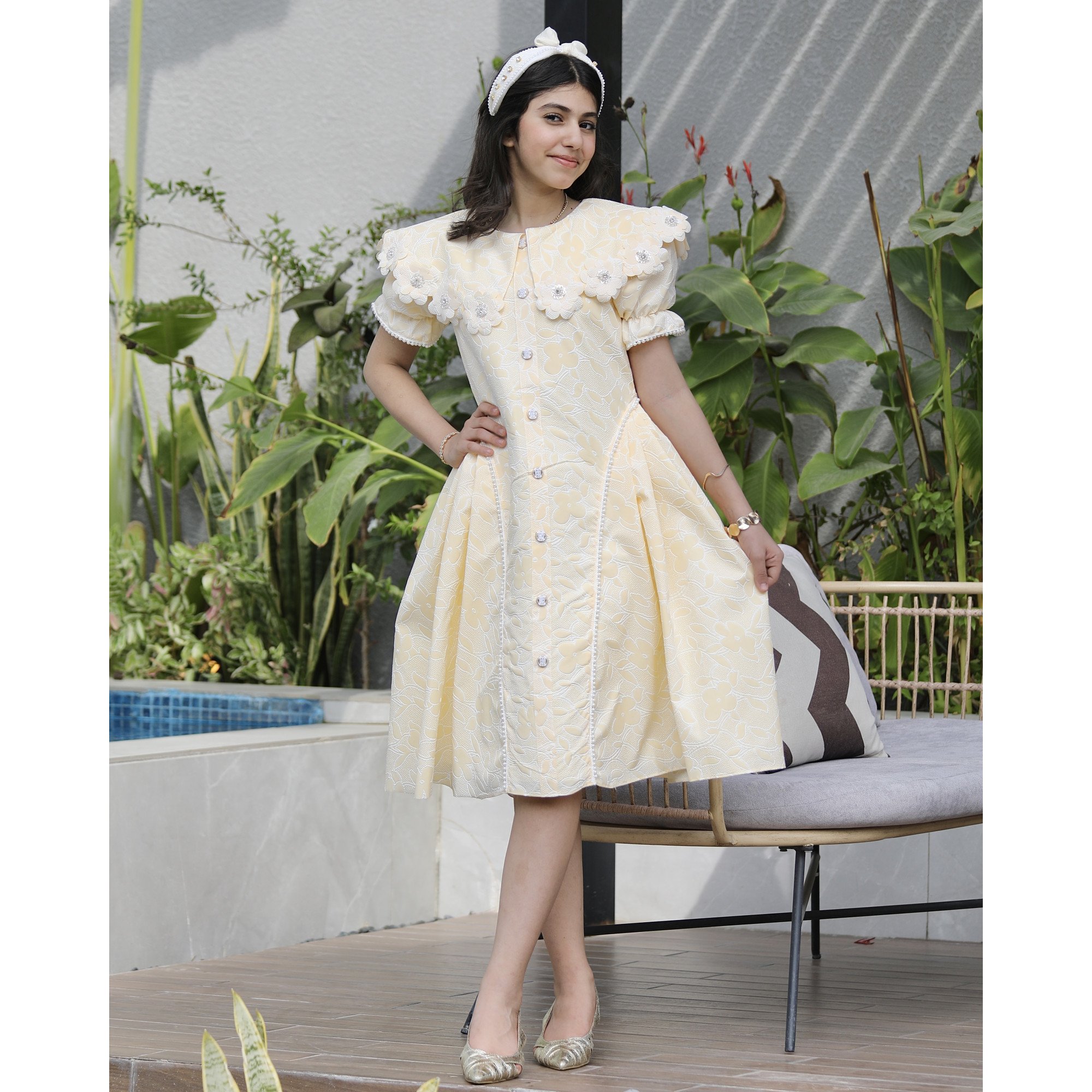 فستان بناتي أصفر مشجر | ياقة وأزرار مرصعة بالفصوص - 1136