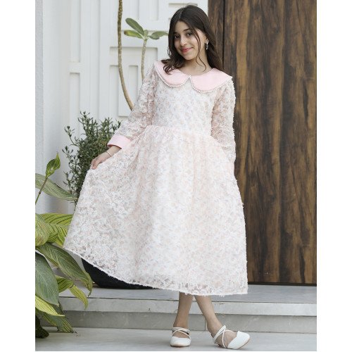 فستان بناتي مشجر وردي بياقة لؤلؤ وحزام خلفي - 557 فستان بناتي مشجر وردي بياقة لؤلؤ وحزام خلفي - 557