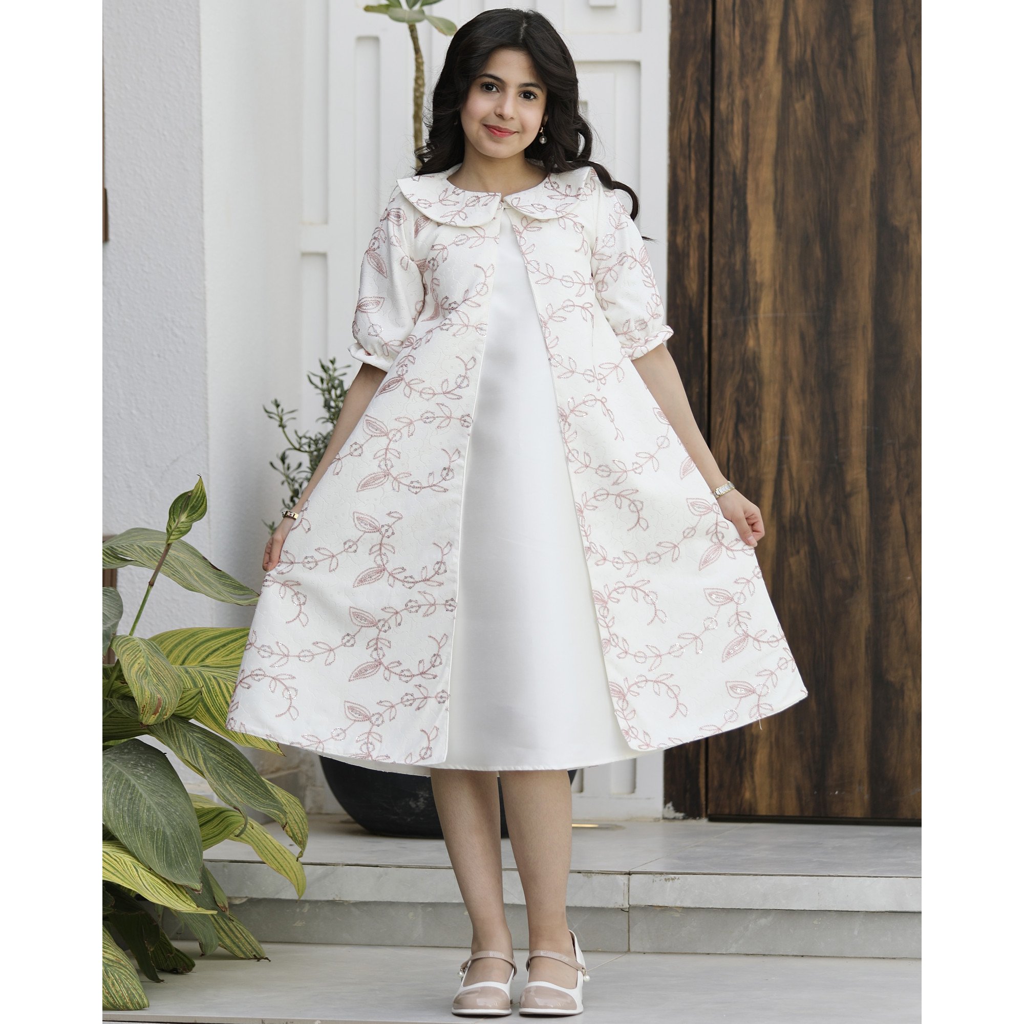 طقم فستان بناتي قطعتين | جاكيت مطرز روز وفستان ميكادو - 1184