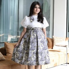 فستان بناتي نمري بفيونكة صدر وأكمام منفوشة - M3719