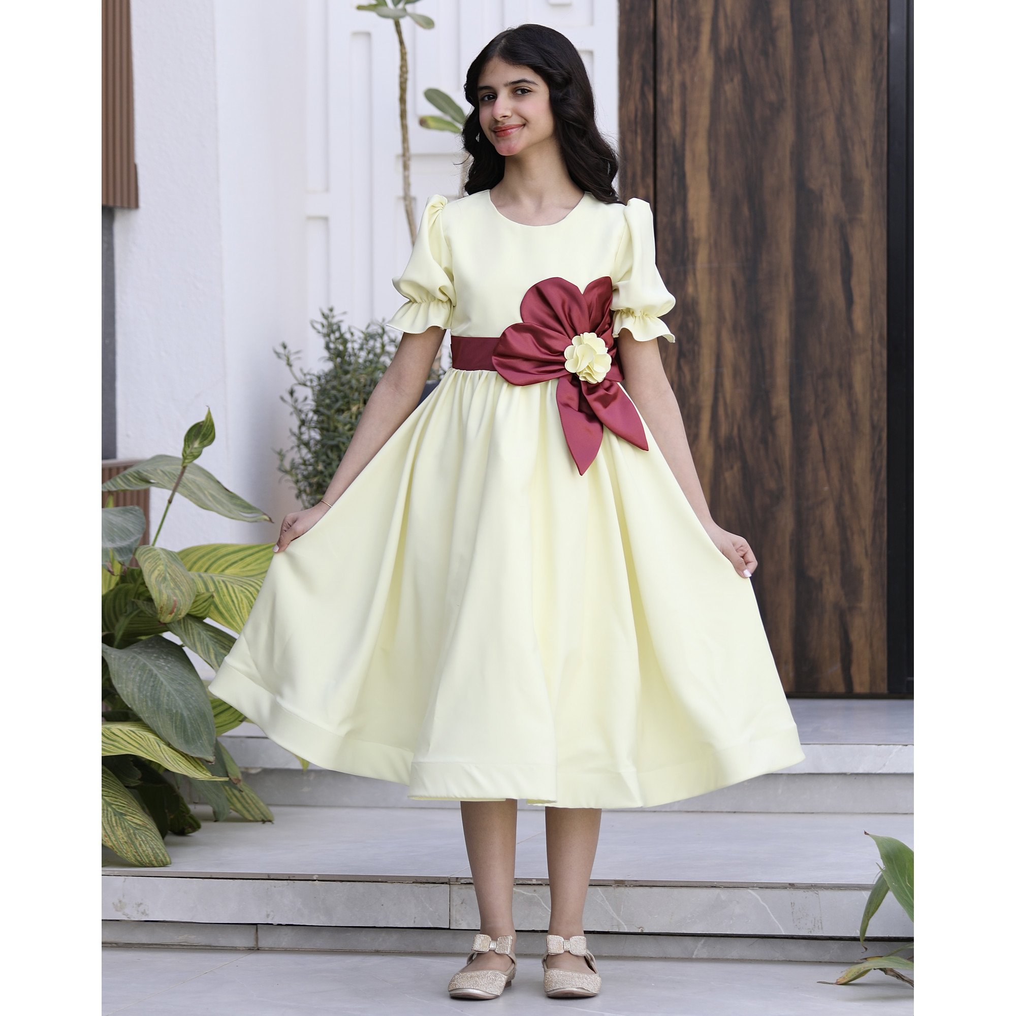 فستان بناتي ليموني بوردة عودية وأكمام كشكشة | ألوان (ليموني، عودي، أحمر) - 916