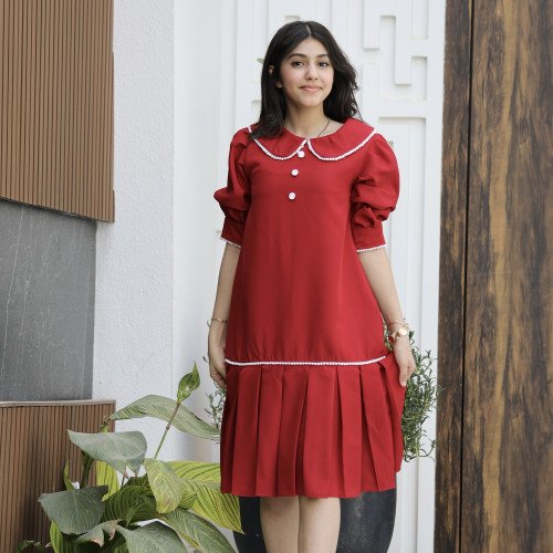 فستان بناتي أحمر مرصع باللؤلؤ وكشكشة سفلية | ألوان (أحمر، عودي، ليموني) - 1174