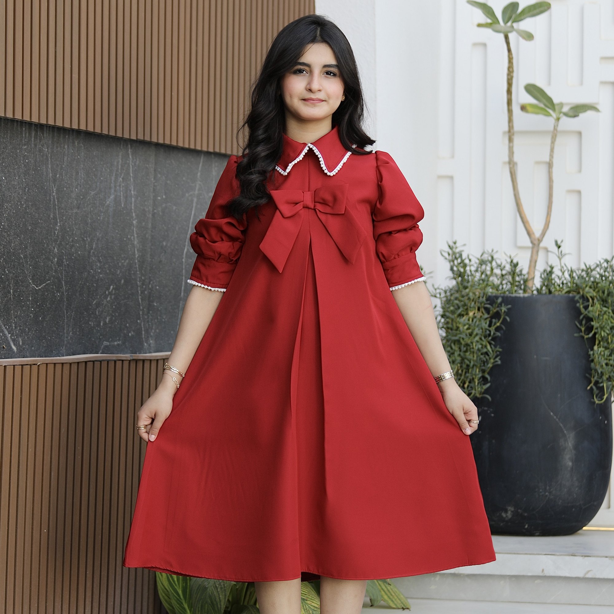 فستان بناتي أحمر بياقة لؤلؤ وفيونكة | قصة كلوش بكسرة أمامية (احمر, عودي, ليموني) - 1170