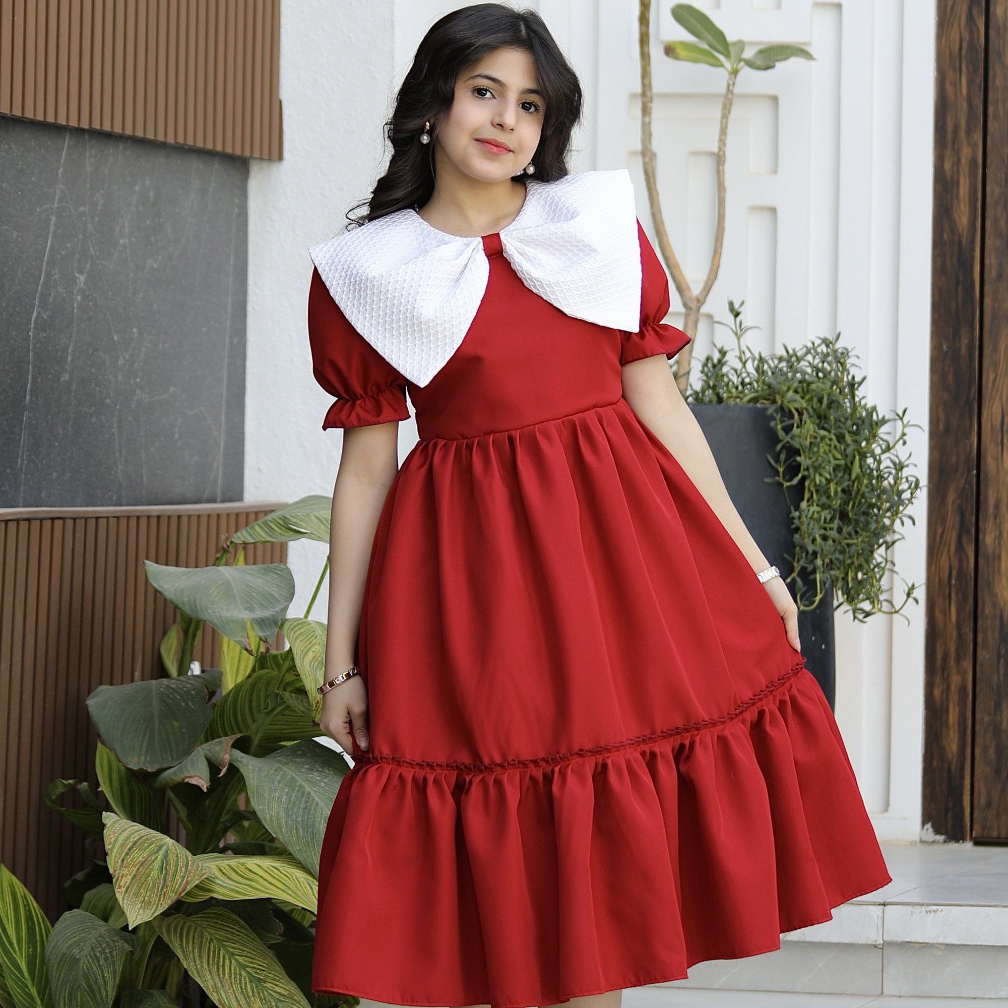 فستان بناتي أحمر بياقة فيونكة ضخمة وكشكشة سفلية | ألوان (أحمر، عودي، ليموني) - 1172