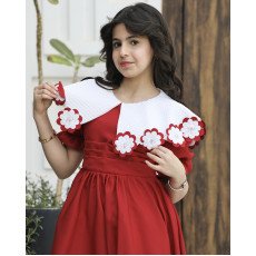 فستان بناتي أحمر مرصع بياقة "دلعة" وخصر طبقات | ألوان (أحمر، عودي) - 1166 فستان بناتي أحمر مرصع بياقة "دلعة" وخصر طبقات | ألوان (أحمر، عودي) - 1166