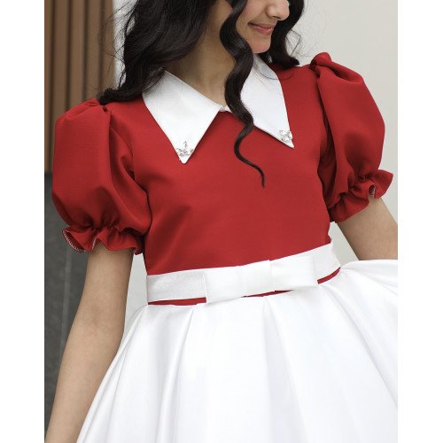 فستان بناتي أحمر بتنورة بيضاء مدمجة | تصميم ياقة "دلعة" مرصعة - 1162 فستان بناتي أحمر بتنورة بيضاء مدمجة | تصميم ياقة "دلعة" مرصعة - 1162