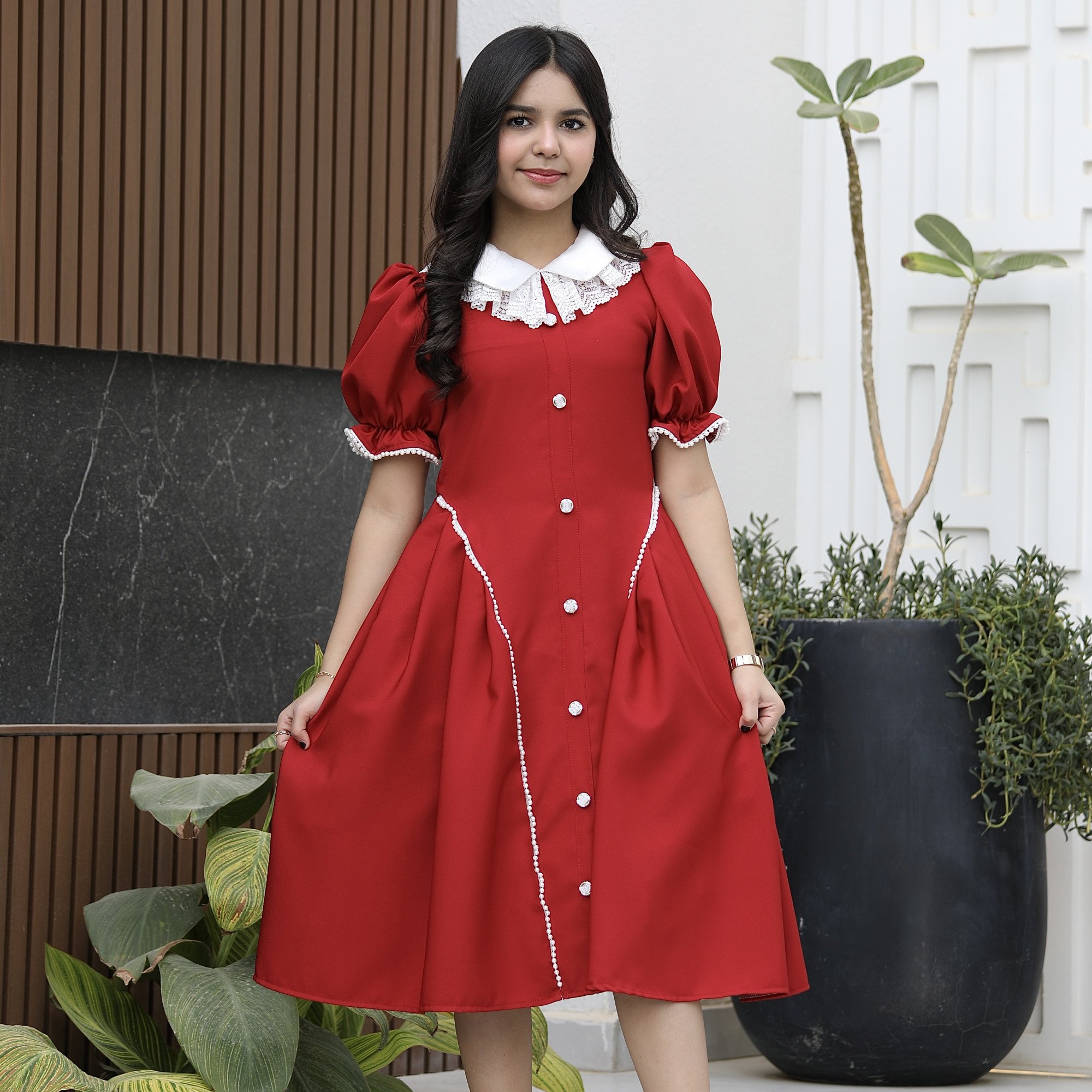 فستان بناتي الأحمر مرصع بالفصوص وأزرار أمامية فاخرة - 1161