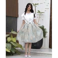 طقم بناتي تيور جاكار بفيونكات وأكمام مبتكرة واكسسوار رقبة - M3794 طقم بناتي تيور جاكار بفيونكات وأكمام مبتكرة واكسسوار رقبة - M3794