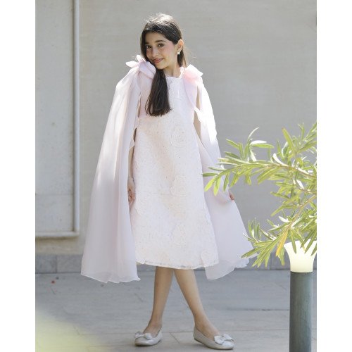 فستان بناتي مطرز ورود كبيرة وفيونكات فراشة وردية | تصميم ملكي - 1201 فستان بناتي مطرز ورود كبيرة وفيونكات فراشة وردية | تصميم ملكي - 1201