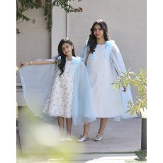 فستان بناتي مطرز ورود كبيرة وفيونكات فراشة سماويه | تصميم ملكي - 1201 فستان بناتي مطرز ورود كبيرة وفيونكات فراشة سماويه | تصميم ملكي - 1201