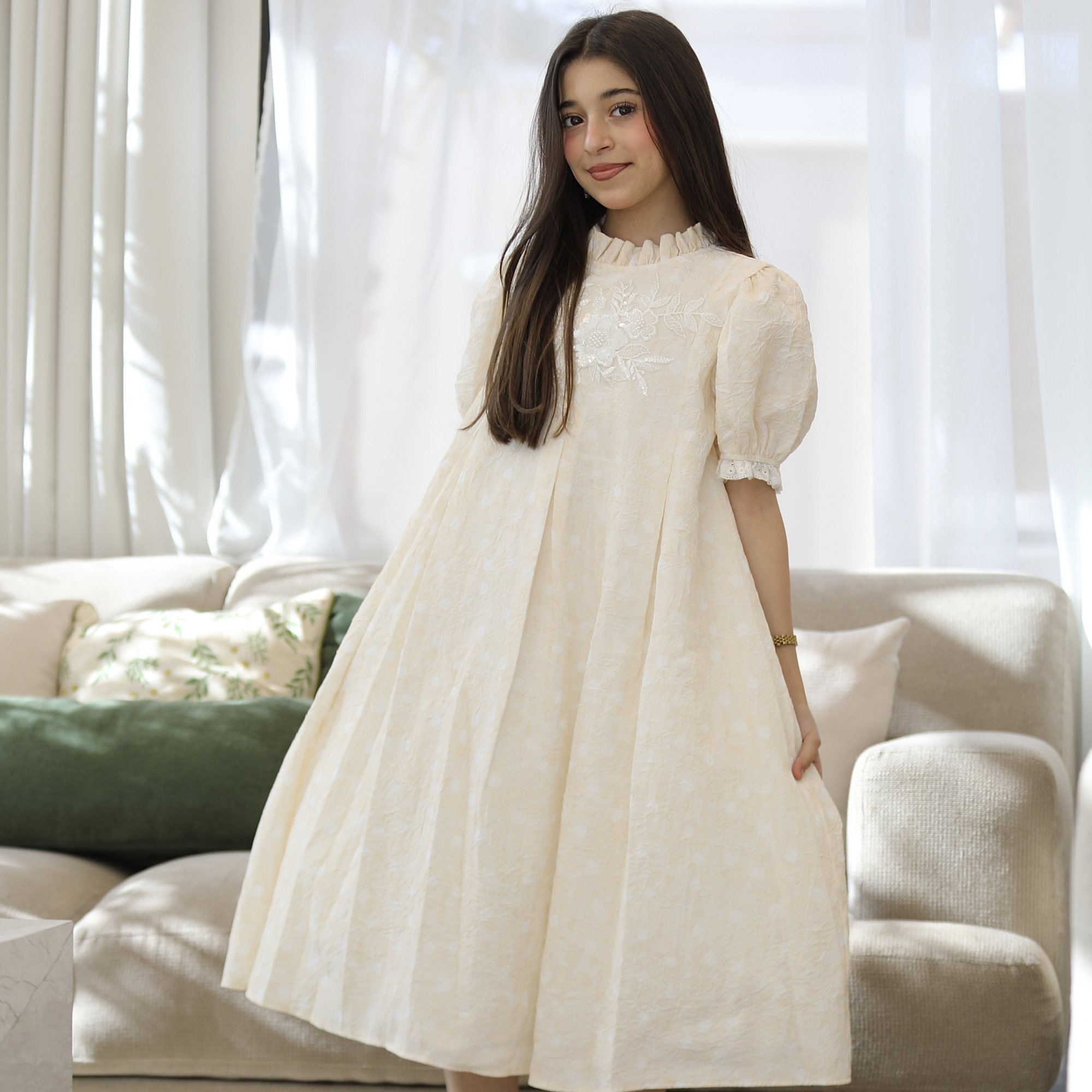 فستان بناتي سكري مطرز بالورود وياقة كشكشة | تصميم كلوش كسرات - kj2105