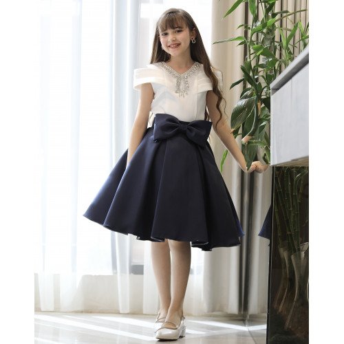 طقم بناتي تيور كحلي بفيونكة خصر وبلوزة مرصعة باكسسوار - M3807 طقم بناتي تيور كحلي بفيونكة خصر وبلوزة مرصعة باكسسوار - M3807