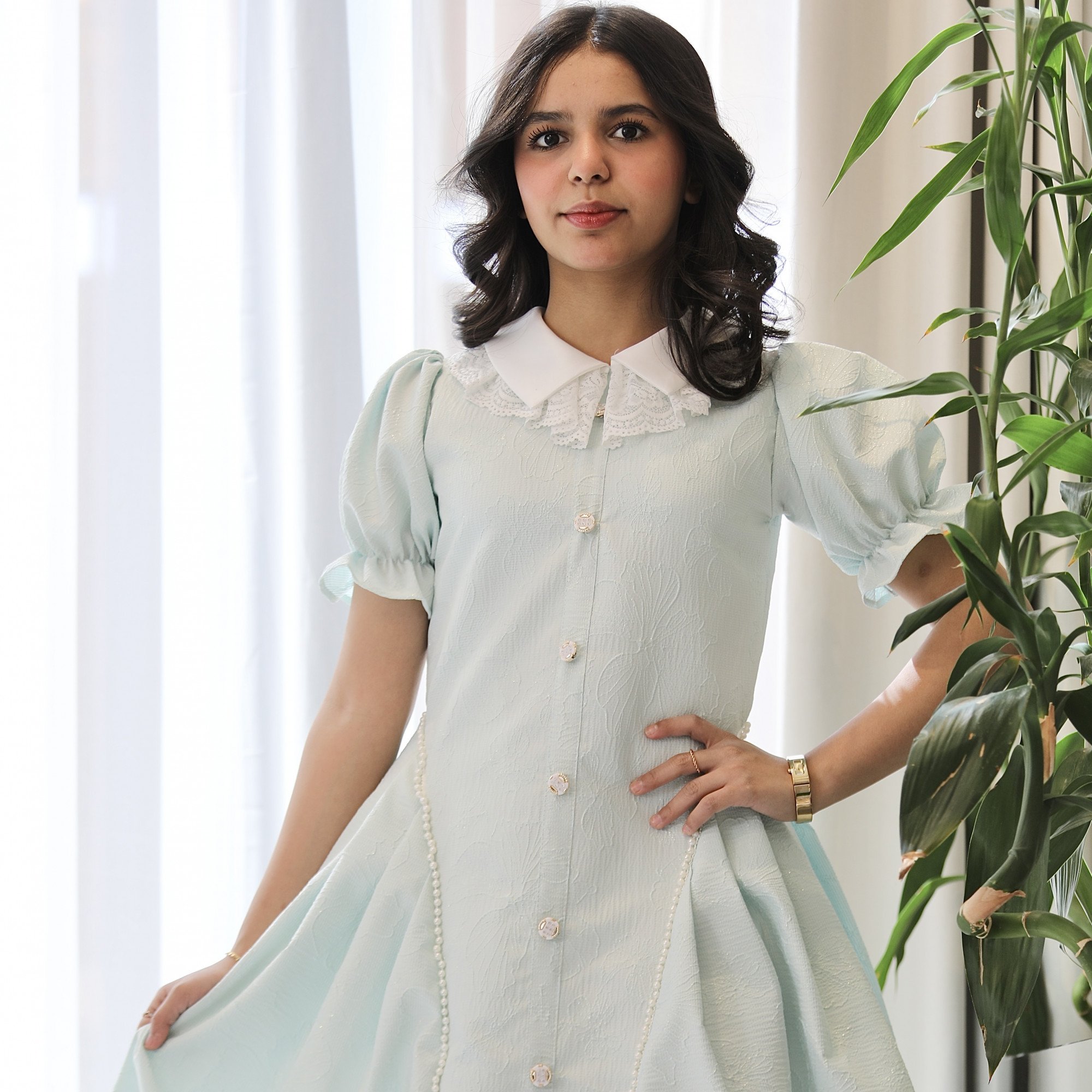 فستان بناتي سماوي مرصع باللؤلؤ بياقة دلعة وكلفة راقية - 1223