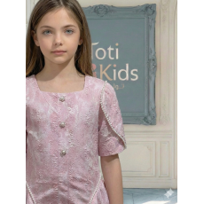 فستان بناتي بنقوش وأكمام فراشة مرصعة باللؤلؤ | لون اصفر ولحمي - kj2103 فستان بناتي بنقوش وأكمام فراشة مرصعة باللؤلؤ | لون اصفر ولحمي - kj2103