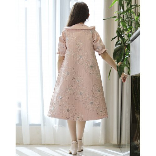 طقم بناتي فستان وجاكيت وردي مطرز بزهور فضية | تصميم ملكي - 1195