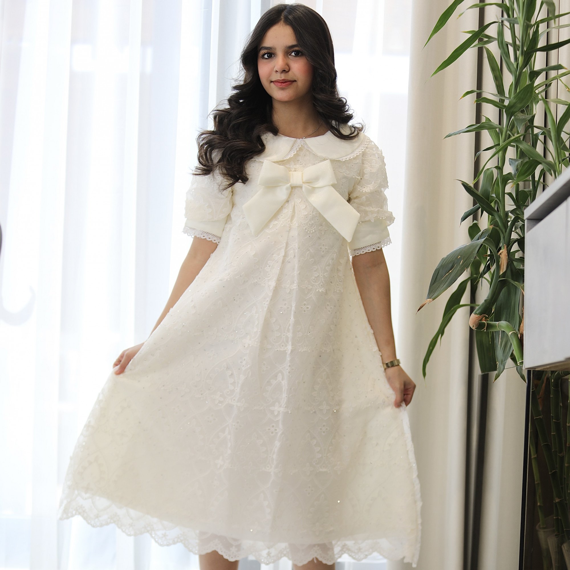 فستان بناتي سكري بفيونكة صدر وكلفة جبير | تصميم كلوش كسرات - 1208