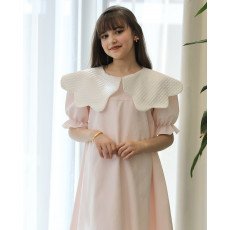 فستان بناتي مشجر ورود بتصميم خصر مفتوح ودلعة بيضاء - 1200 فستان بناتي مشجر ورود بتصميم خصر مفتوح ودلعة بيضاء - 1200