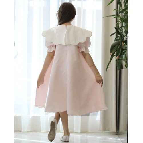 فستان بناتي مشجر ورود بتصميم خصر مفتوح ودلعة بيضاء - 1200 فستان بناتي مشجر ورود بتصميم خصر مفتوح ودلعة بيضاء - 1200