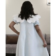 فستان بناتي سماوي مشجر ورود بتصميم خصر مفتوح ودلعة بيضاء - 1200 فستان بناتي سماوي مشجر ورود بتصميم خصر مفتوح ودلعة بيضاء - 1200