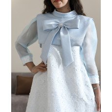 فستان بناتي سماوي مطرز تشجيرة ودلعه بفيونكة رقبة وقصة نص كلوش - 1199