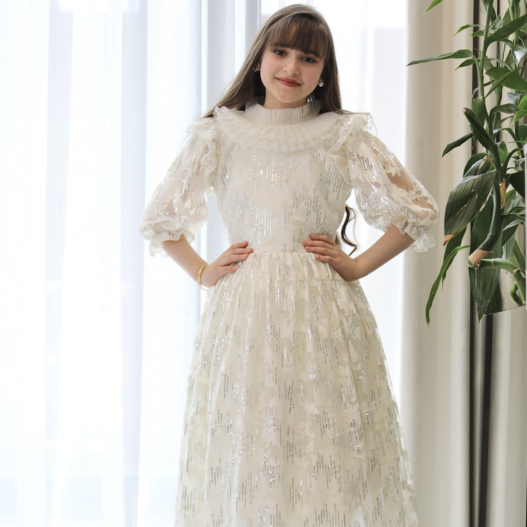 فستان بناتي مطرز لمعة بياقة كشكشة وأكمام "باف" فاخرة - 1211