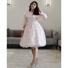 فستان بناتي مشجر وردي بياقة "دلعة" وأكمام شفافة بأزرار - M3810 فستان بناتي مشجر وردي بياقة "دلعة" وأكمام شفافة بأزرار - M3810