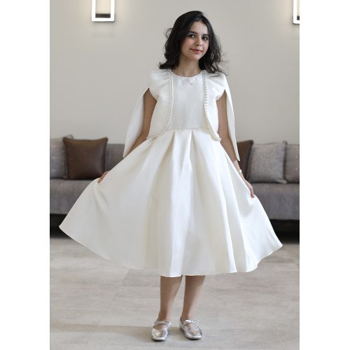 فستان بناتي سهرة ساتان أوف وايت بجاكيت (كاب) مرصع بالإكسسوار - M3804
