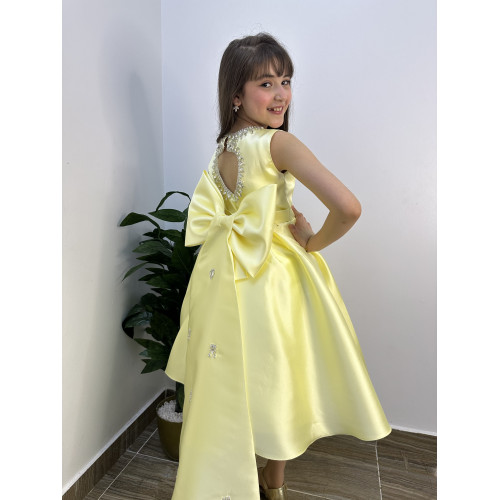 فستان سهرة ميكادو ليموني فاخر | ذيل مرصع وقصة ظهر مميزة مع فيونكة - m3778