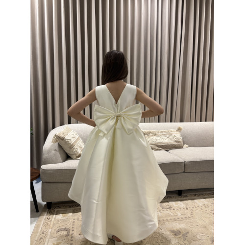 فستان بناتي سهرة أوف وايت مطرز بأوراق ذهبية وطبقات تل منفوشة - 1056